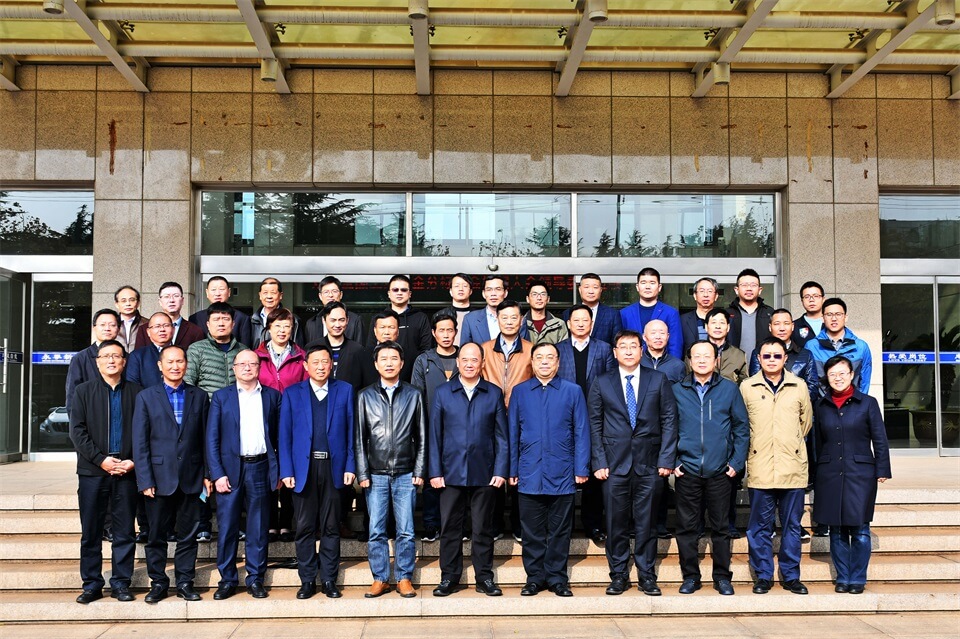 全国工具五金标准化分技术委员会换届大会在k8.com集团举行(图17)