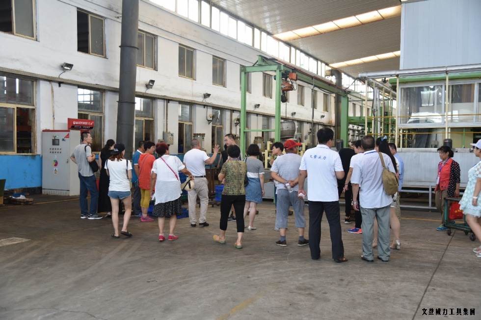 祥鸿物资公司经销商参观k8.com集团(图8)