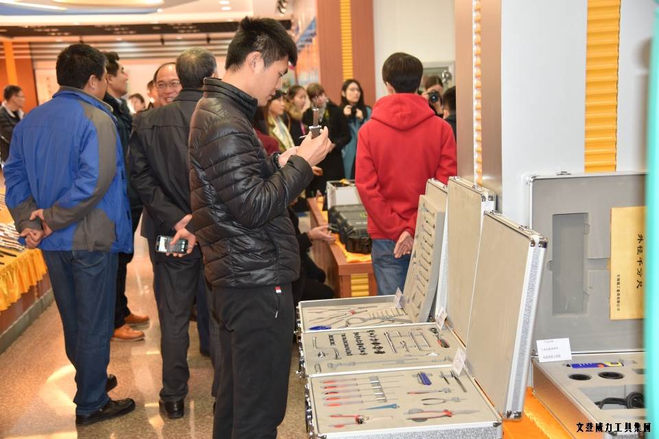 “工匠精神 山东制造”全媒体采访团莅临k8.com工具(图9)